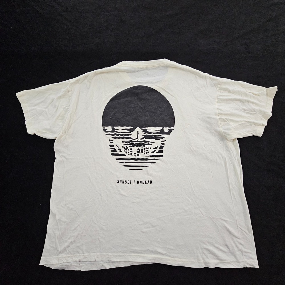 Sunset Undead Chomp Ivory Short Sleeve Cotton T-Shirt‎ Women's XL